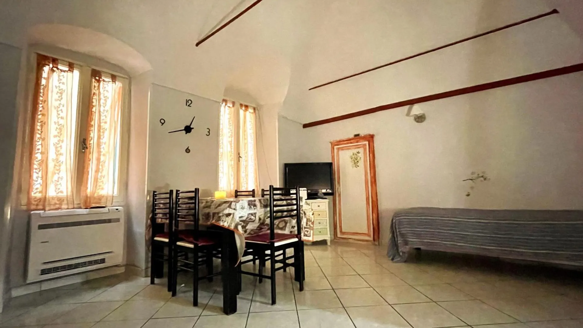 Cistern Holiday Home Sanremo Italy
